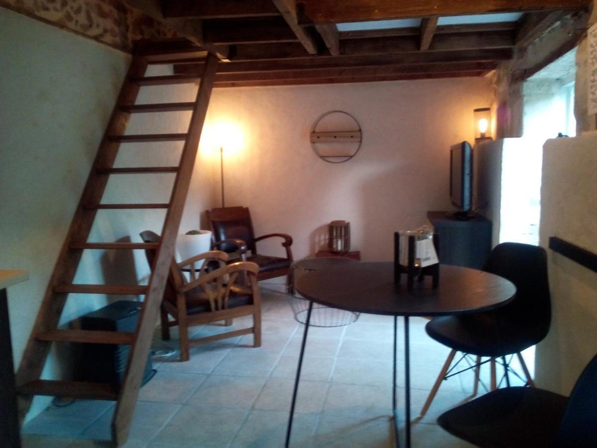 Les Chambres Du Vau Profond Vernoil Ngoại thất bức ảnh
